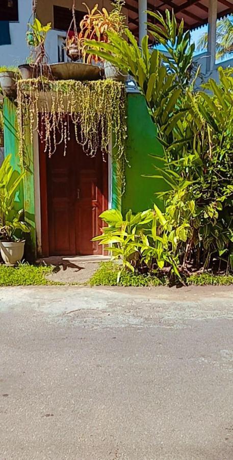 Shady Edge Hotel Unawatuna Exterior foto