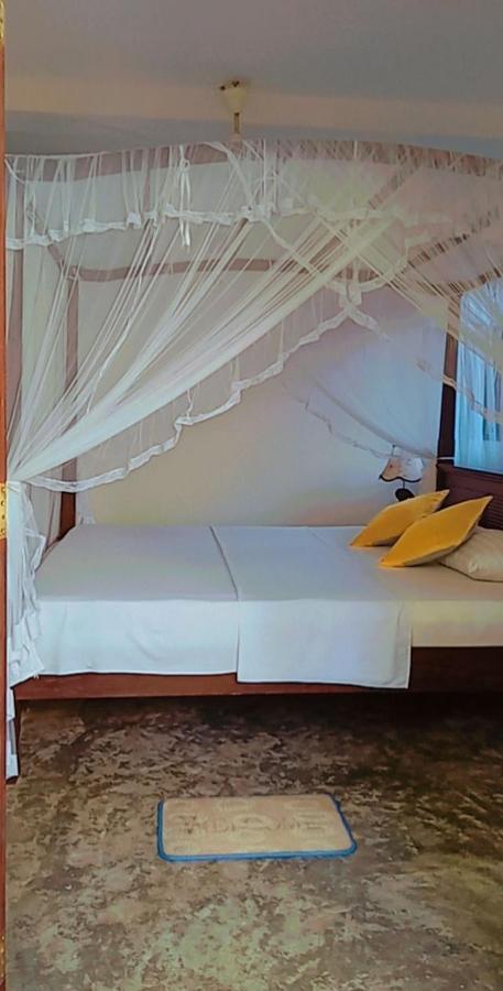 Shady Edge Hotel Unawatuna Exterior foto