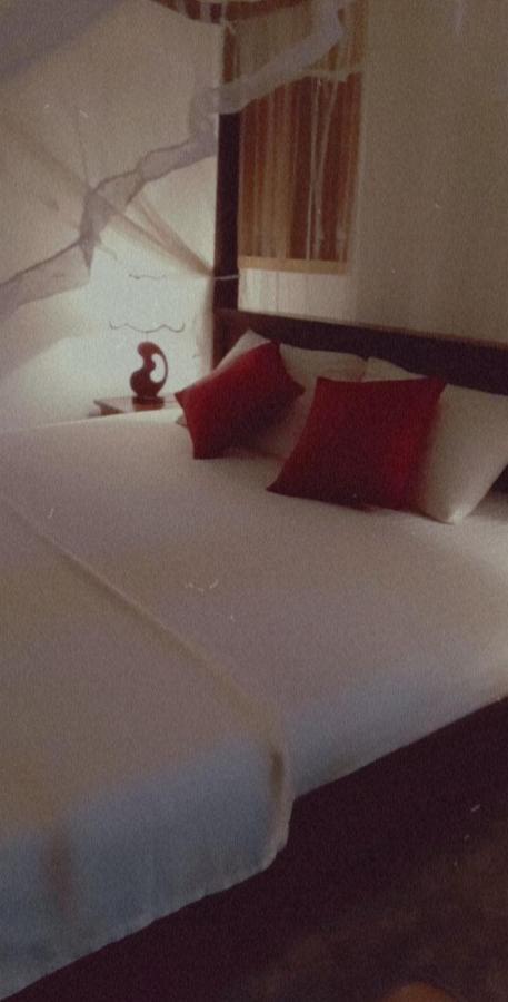 Shady Edge Hotel Unawatuna Exterior foto